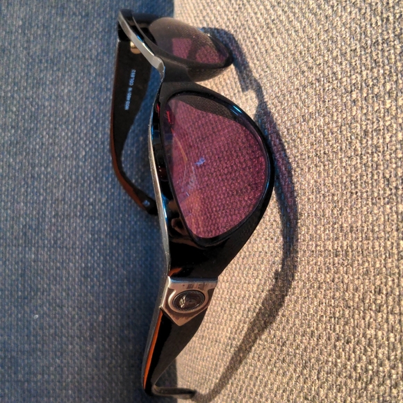 Gianni Versace Sunglasses with Case - Picture 2 of 7
